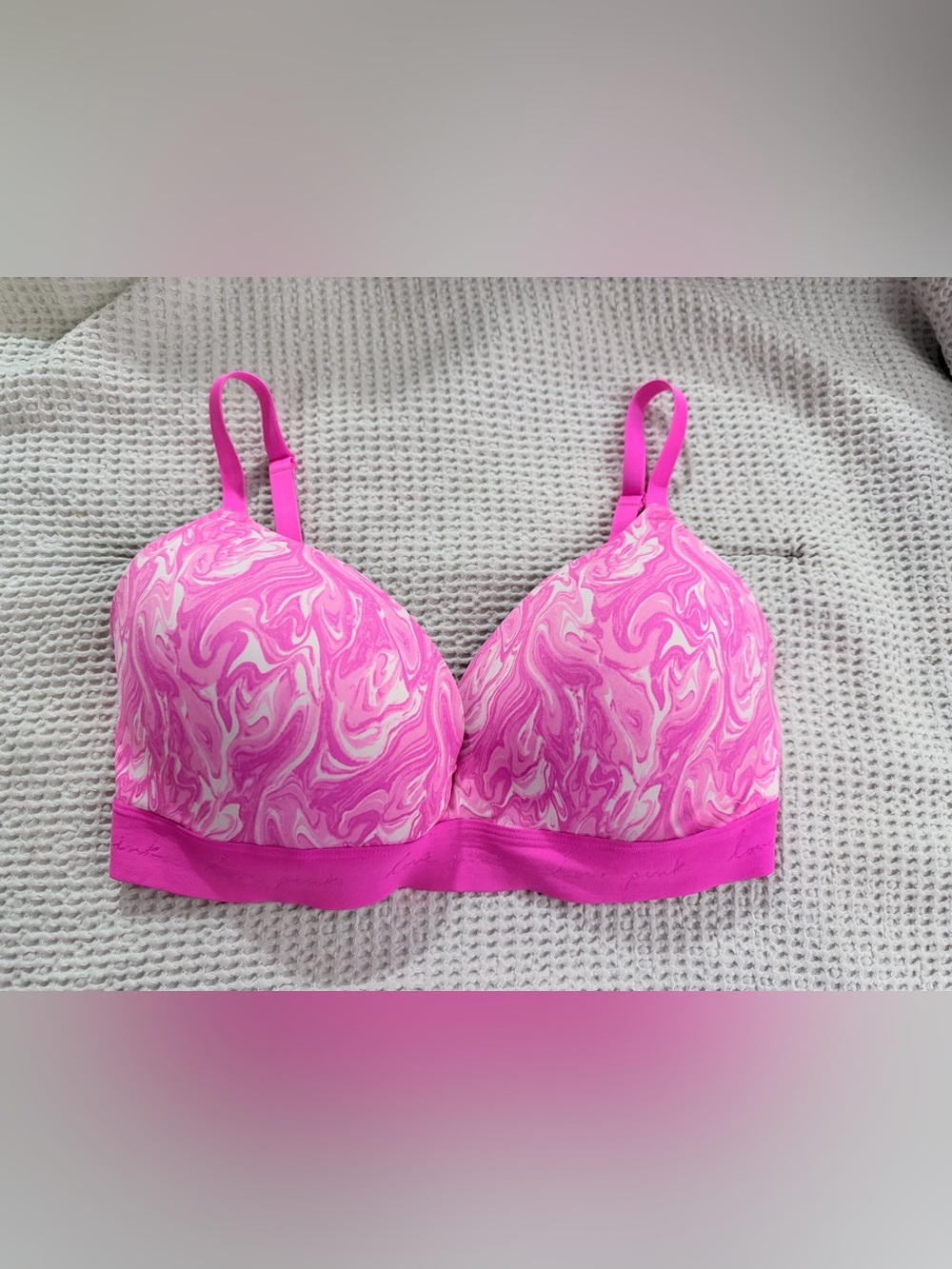 PINK Victoria’s Secret | Wireless T-Shirt Bra | 38DD